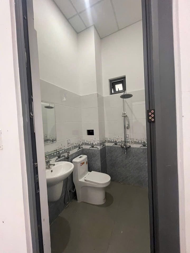 Nhà nguyên căn Tân Lợi - Buôn Ma Thuột 2PN giá 4.5 triệu - Sẵn sàng dọn vào ở ngay!