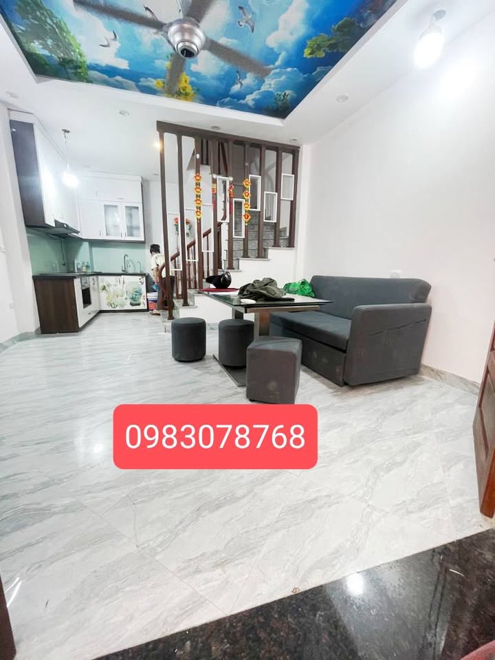 Nhà riêng Hoàng Mai 47m² giá 6.5 tỷ - Chính chủ, tiện nghi, gần ô tô