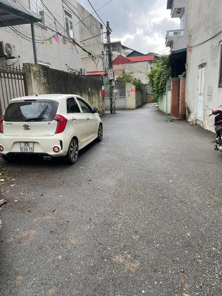 Đất nền Yên Nghĩa, Hà Đông 40m² giá 6 tỷ - Đường ô tô thông thoáng, gần trường đại học!