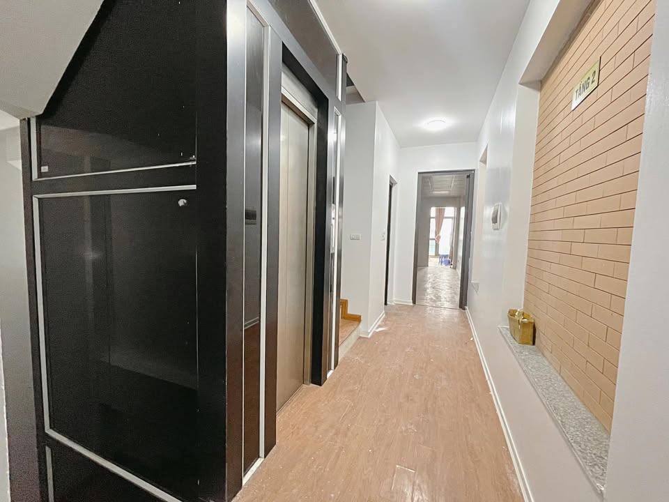 Nhà cho thuê đường Kim Đồng, quận Hai Bà Trưng, 120m² - Thang máy hiện đại!