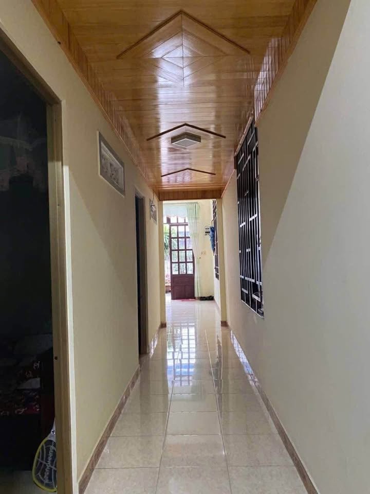 Nhà hẻm Quang Trung, Bảo Lộc 142m² giá 3.3 tỷ - Tiện ích đầy đủ, giá tốt!