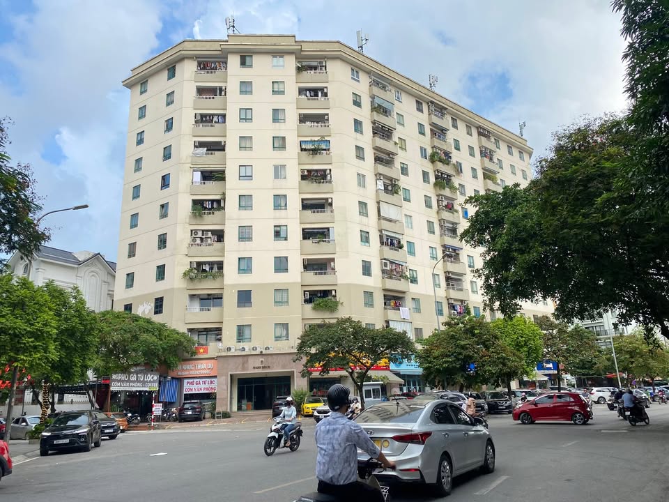 Căn hộ Vinaconex 3 Khúc Thừa Dụ - Cầu Giấy 65m² giá 5 tỷ - Thiết kế 2 ngủ, sẵn sàng ở ngay!