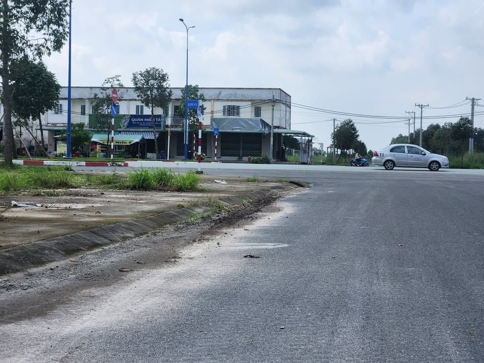 Đất nền đẹp đường D7, Thị trấn Lai Uyên 150m² giá 600 triệu - Cơ hội đầu tư vàng!