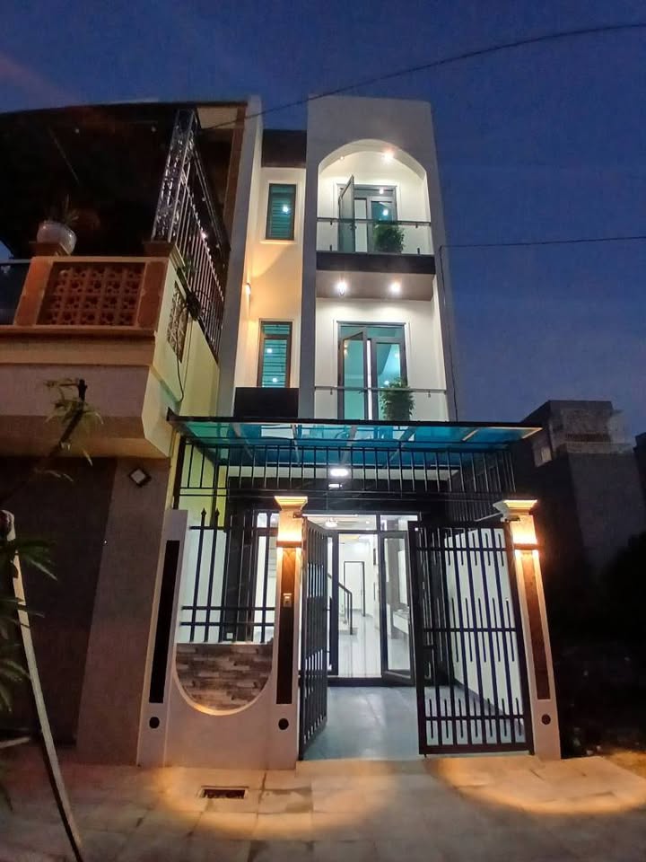 Nhà đẹp 3 tầng Đặng Tất, Nam Định 72m² giá 4.35 tỷ - Công năng tối ưu cho gia đình!