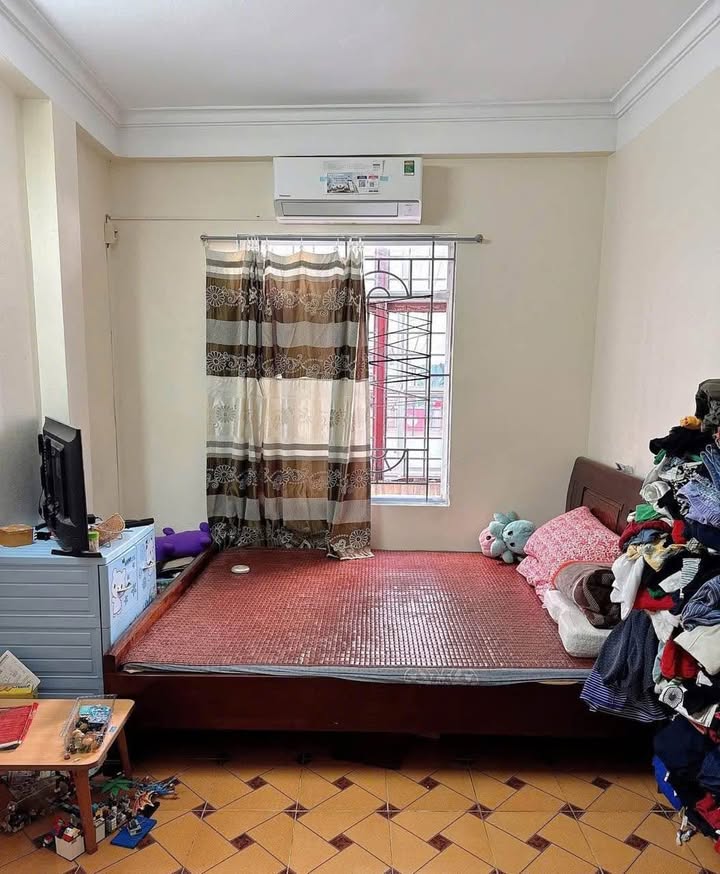 Nhà phố 5 tầng Ngõ 82 Yên Lãng, Đống Đa 20m² giá 3.9 tỷ - Cơ hội đầu tư tuyệt vời!