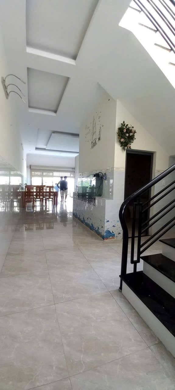 Nhà nguyên căn cho thuê mặt tiền Nguyễn Thái Học 100m² giá 7 triệu - Không gian sống lý tưởng!