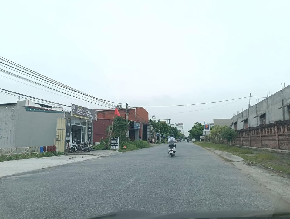 Đất nền mặt đường Bình Nguyên, Kiến Xương, 100m² chỉ 2 tỷ - Cơ hội đầu tư hấp dẫn!