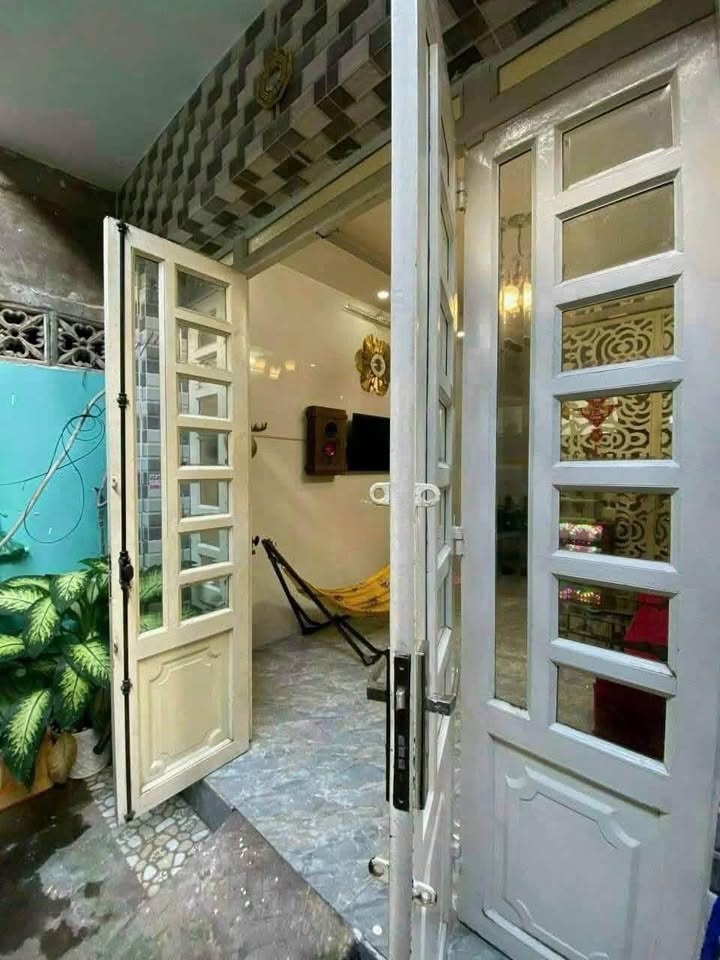 Nhà bán gấp Ấp 5, xã Phong Phú, 28m² giá chỉ 1.35 tỷ - Hướng Bắc, tiện nghi đầy đủ!