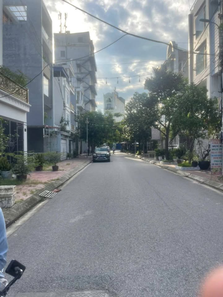 Đất nền khu phân lô Trung Hành 5, Hải An - Diện tích 162m², giá 16.2 tỷ - Cơ hội đầu tư sinh lời!