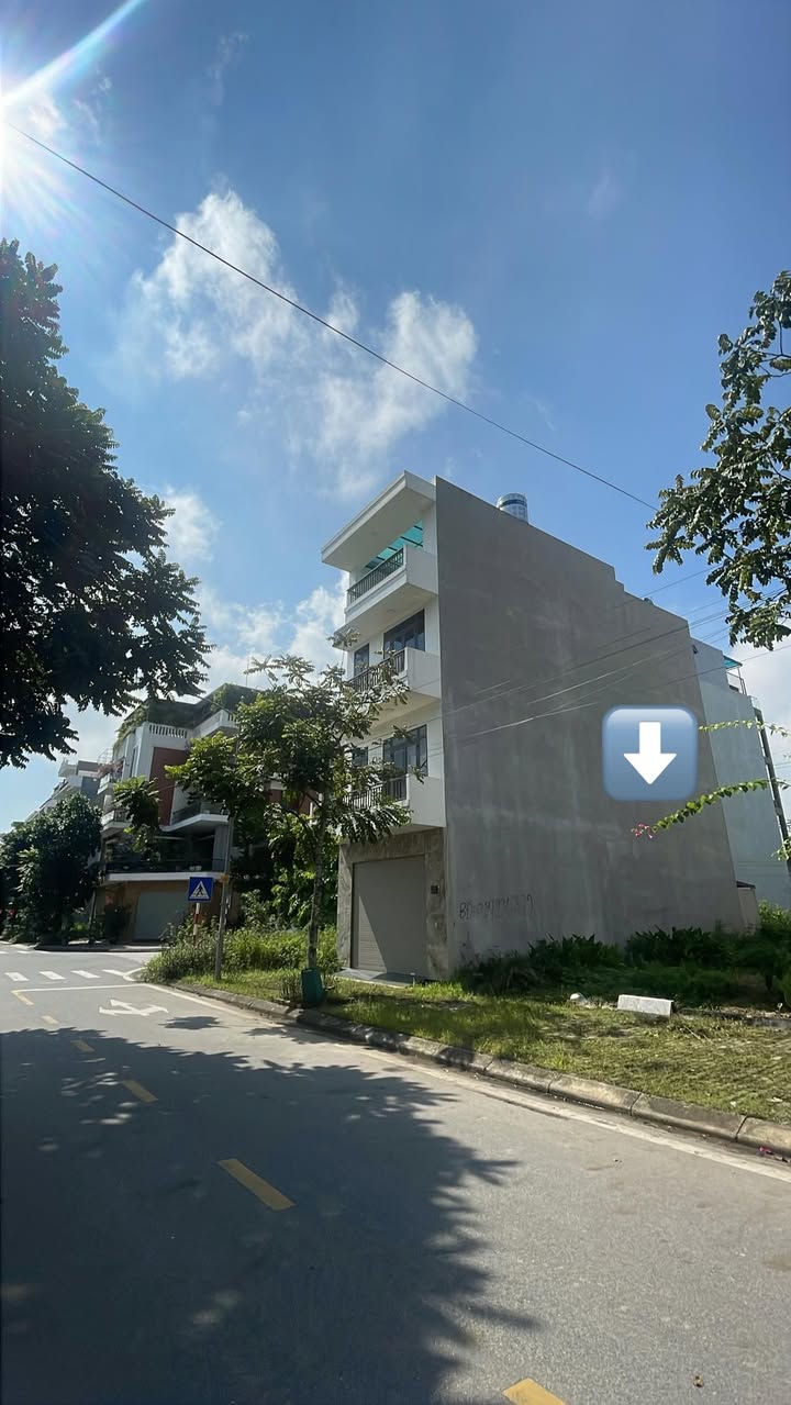 Đất nền KĐT Bách Việt Lake Garden, Dĩnh Kế, 83.2m² - Vị trí đắc địa cho kinh doanh!