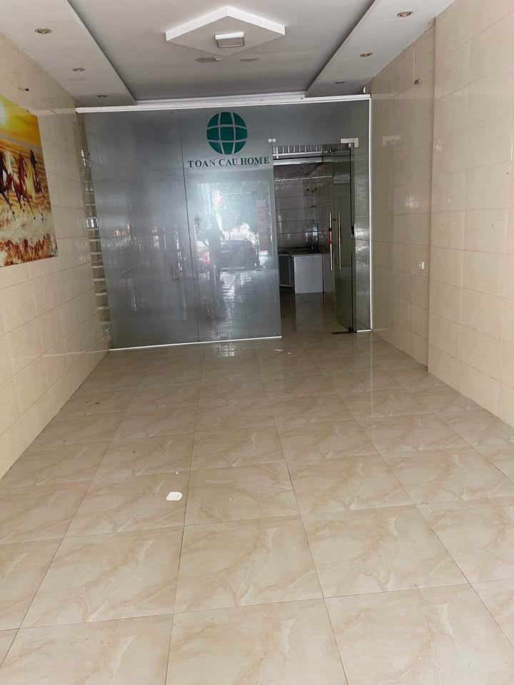 Mặt bằng cho thuê đẹp tại đường Nguyễn Trãi, phường Hà Huy Tập, 80m² - Đường lớn thuận lợi kinh doanh!