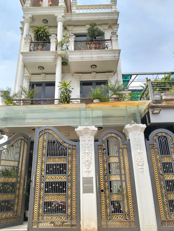 Nhà 1 trệt 3 lầu 170m² giá 12 tỷ - Sổ đỏ chính chủ tại Thủ Đức!