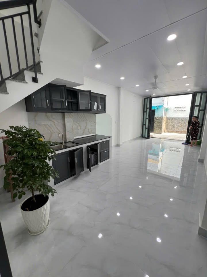 Nhà 2 tầng Phường 6 Quận 6 diện tích 49m² giá 6.3 tỷ - Chính chủ bán gấp!