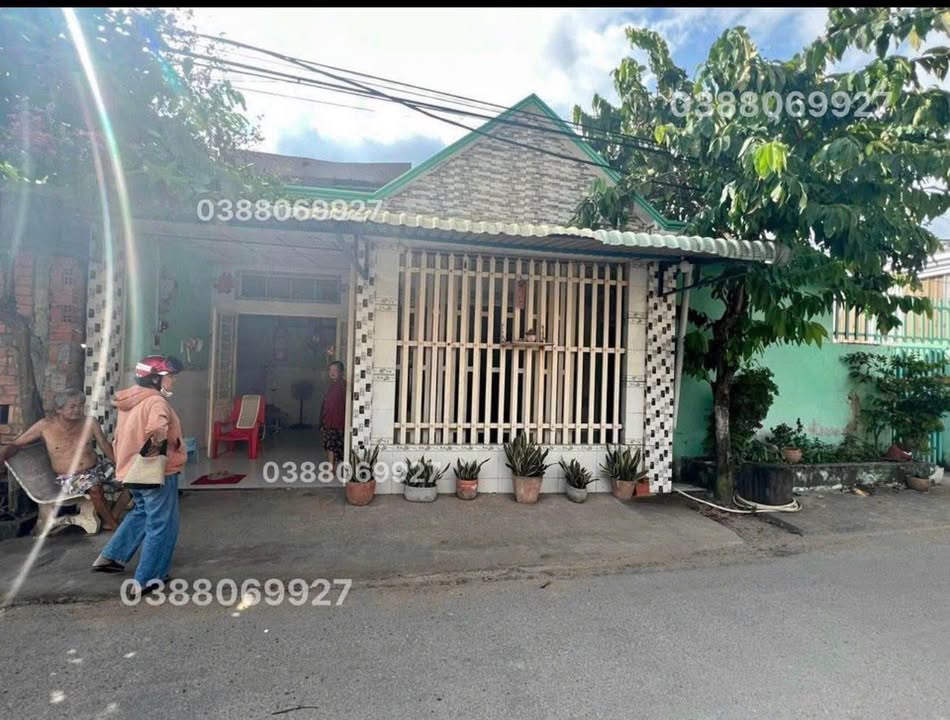 Nhà chính chủ quận Bình Tân 93m² giá chỉ 680 triệu - Dọn vào ở ngay!