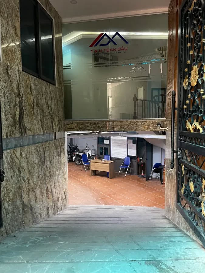 Căn hộ dịch vụ Cầu Giấy 96 phòng khép kín - Tỷ suất 8%/năm - Đầu tư sinh lời ngay!