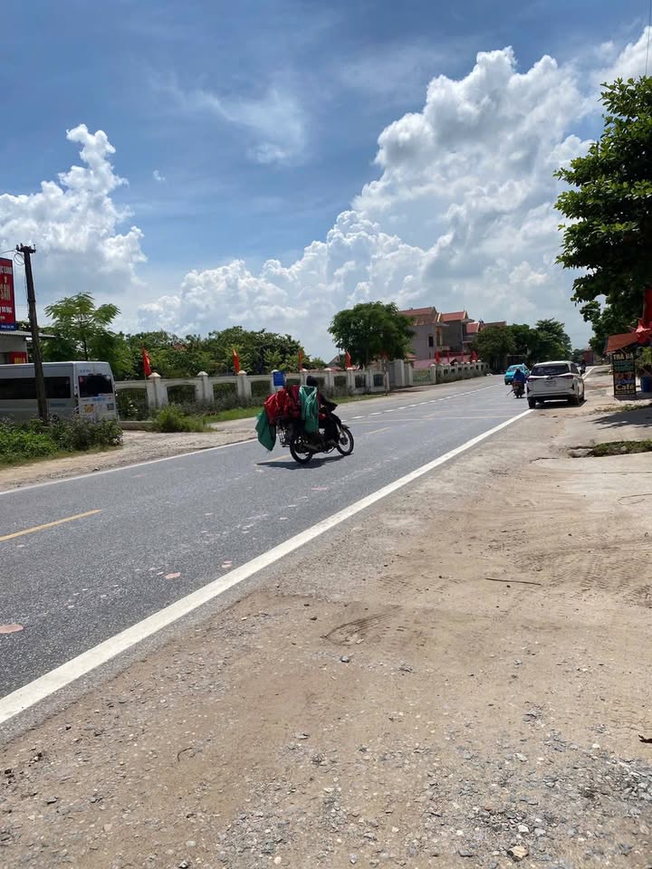 Đất mặt Quốc lộ 37, Cộng Hòa, 340m², giá chỉ 2 tỷ - Cơ hội hiếm có!