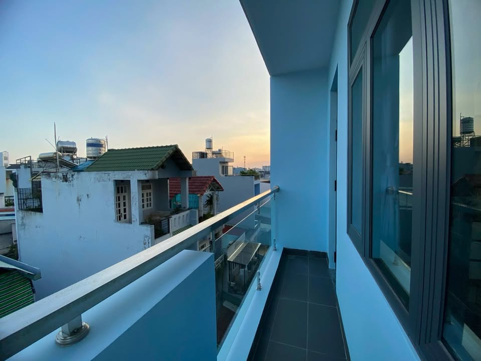 Studio cho thuê đường Phạm Văn Bạch, Tân Bình - Full nội thất, vào ở ngay!