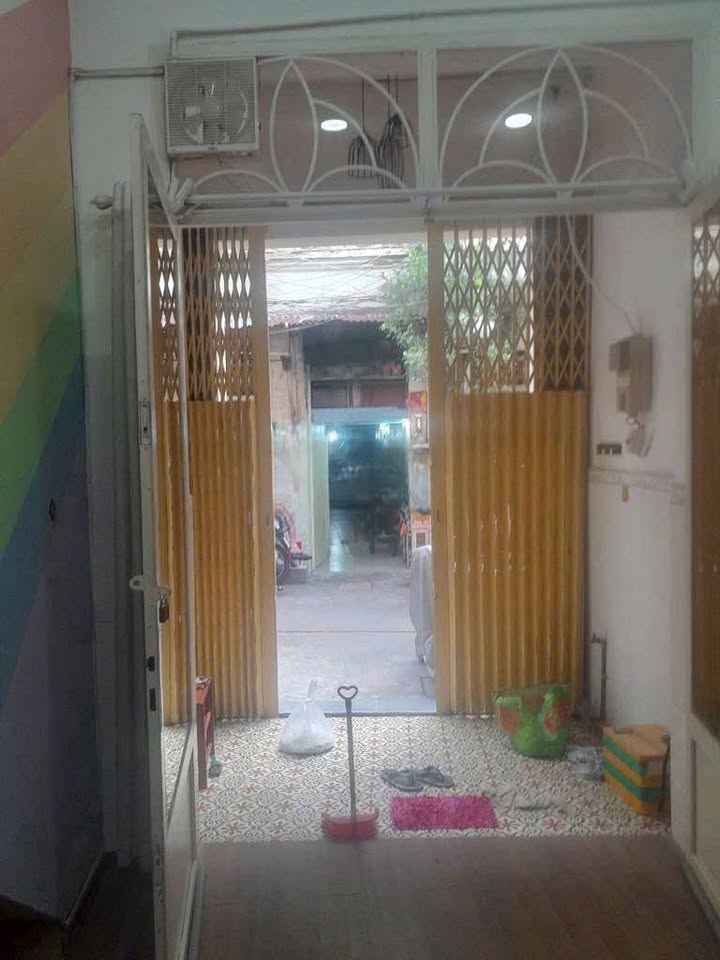 Nhà nguyên căn 78 Nguyễn Thái Bình, Quận 1, 64m² chỉ 10 triệu/tháng - Địa điểm lý tưởng cho kinh doanh!