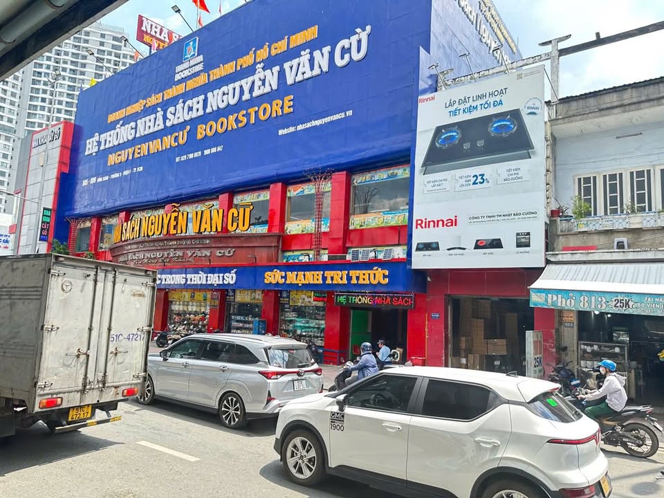 Nhà mặt tiền đường Hồng Bàng, quận 6, 100m² giá 18 triệu - Kinh doanh đỉnh cao!