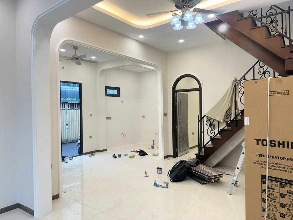 Nhà nguyên căn 2 tầng Nguyễn Đình Chính, Phú Nhuận 70m² - Cho thuê giá thỏa thuận!