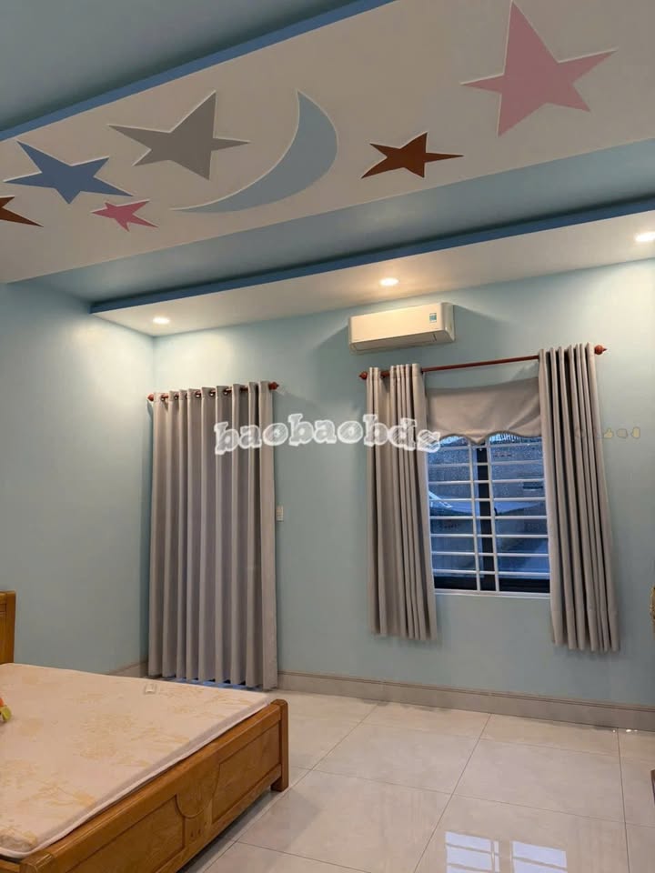 Nhà 1 trệt 1 lầu tại KP Tân Phú, Đồng Xoài 150m² giá 3.1 tỷ - Chính chủ bán gấp!