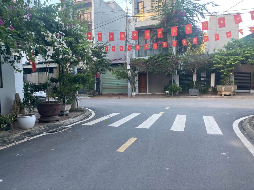 Đất nền Khu đô thị Bản Buổn, Chiềng Cơi 94m² - Vị trí trung tâm, tiện ích đầy đủ!