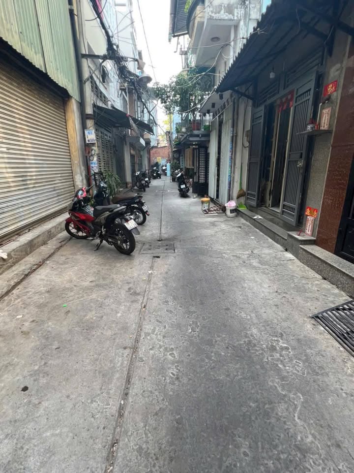 Nhà phố Đội Cung, Q.11 - 31m² giá 5.8 tỷ - Đầu tư sinh lời!