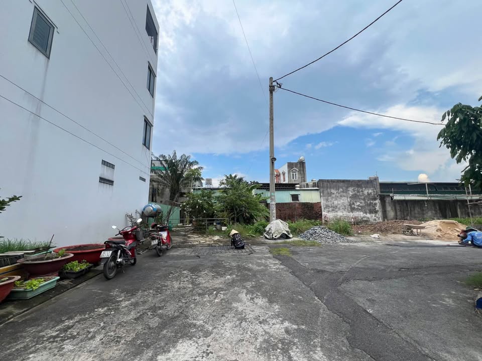 Đất thổ cư Thới Tam Thôn 96.2m² giá 4.1 tỷ - Sổ đỏ chính chủ, thương lượng ngay!