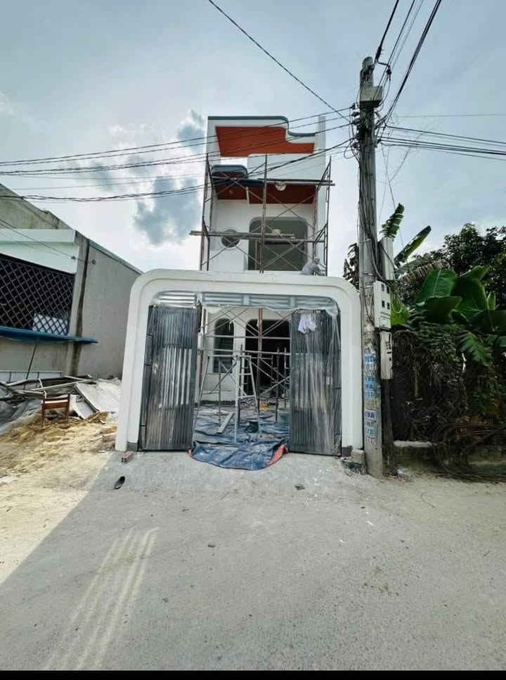 Nhà phố 1 trệt 1 lầu tại Phú Mỹ, Thủ Dầu Một - 80m² chỉ 3.25 tỷ - Nội thất cao cấp!