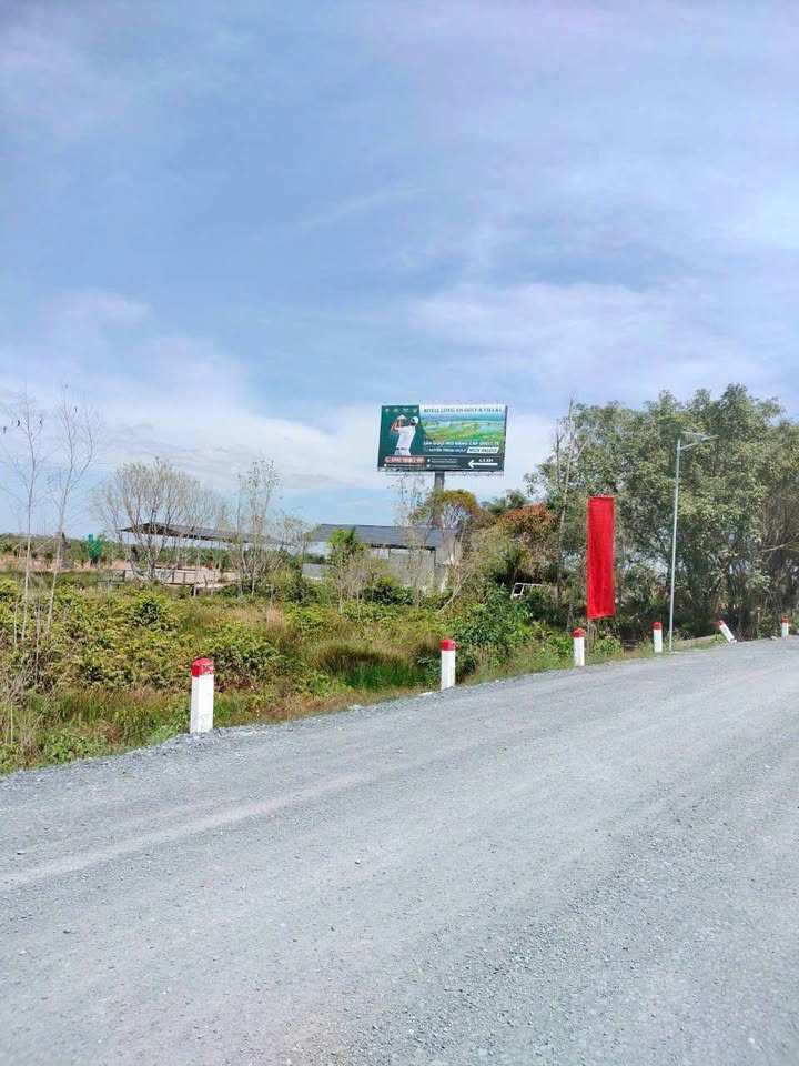 Đất thổ vườn 28,000m² tại xã Thạnh Lợi, Bến Lức - Giá chỉ 10.08 tỷ!