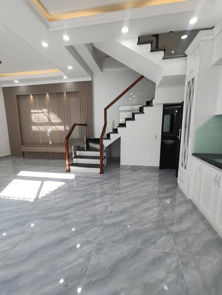 Nhà 3 tầng Bùi Thị Tự Nhiên Hải Phòng 50m² giá 2.75 tỷ - Đầu tư sinh lời ngay!