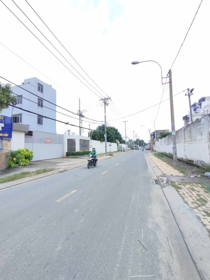 Nhà 2 tầng mặt tiền Tân Xuân, 270m², giá chỉ 1 tỷ - Cơ hội đầu tư tuyệt vời!