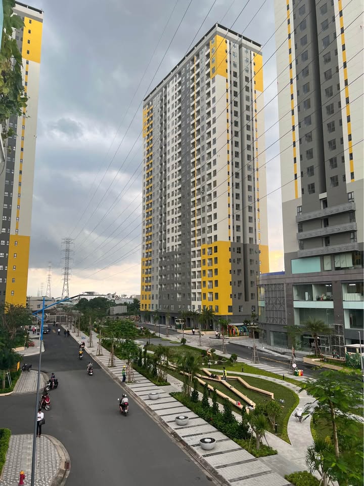 Căn hộ Bcons City Dĩ An 2PN 2WC giá 6.5 triệu - Nhận nhà ngay