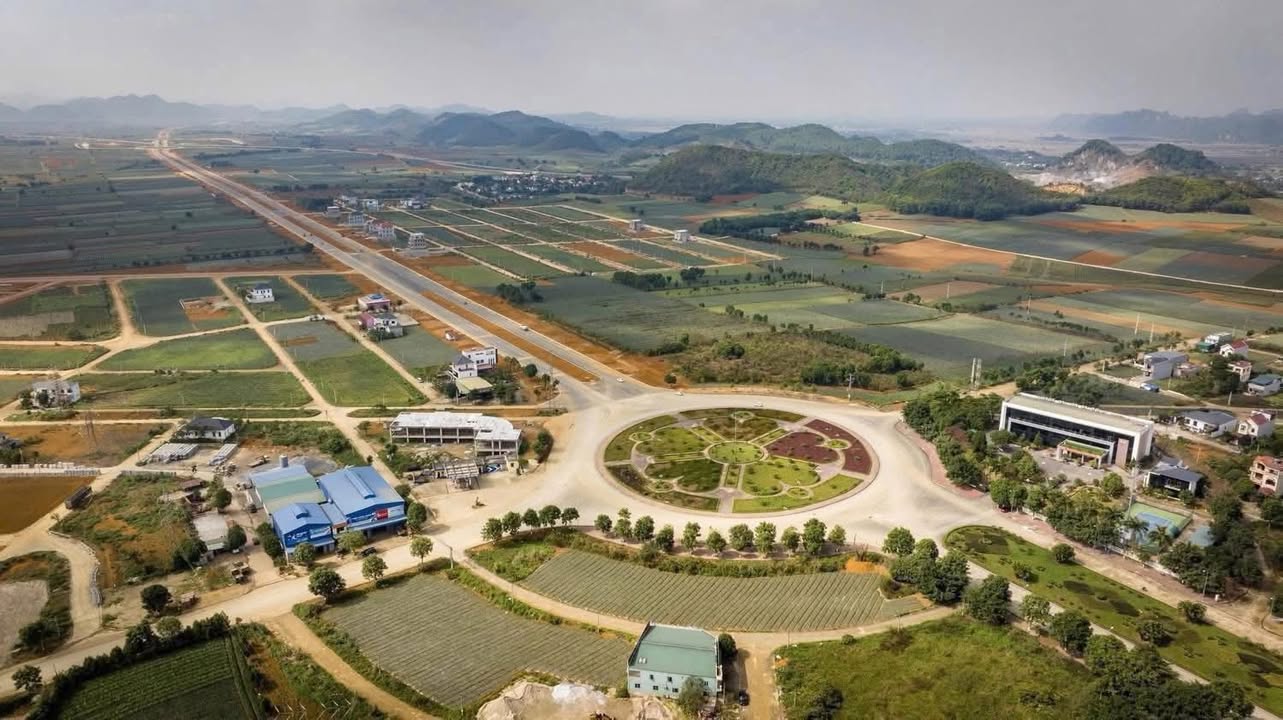 Đất nền KĐG Quang Sơn, Tam Điệp 102m² giá 1.8 tỷ - Đầu tư sinh lời lý tưởng!