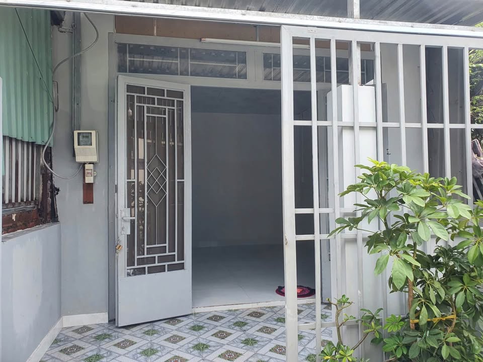 Nhà cấp 4 Vĩnh Lộc A 52m² giá 900 triệu - Sổ hồng chính chủ, vị trí đẹp!