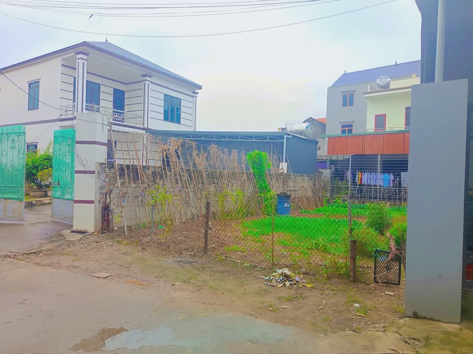 Đất nền Tân Dĩnh 100m² giá 1.3 tỷ - Cơ hội đầu tư tuyệt vời!