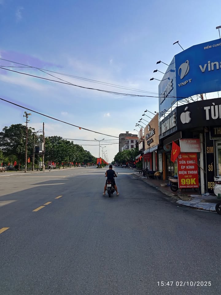 Nhà mặt phố kinh doanh Từ Sơn 100m² - Đang cho thuê, sẵn dòng tiền!