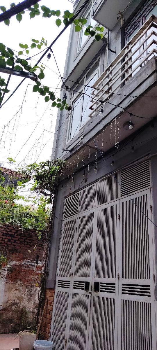 Nhà phố Hoàng Mai 30m² giá 7.3 tỷ - Vị trí đắc địa, sổ đỏ chính chủ!