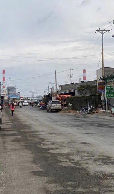 Nhà mặt tiền HL81 176m² giá 2.55 tỷ - Vị trí kinh doanh thuận lợi