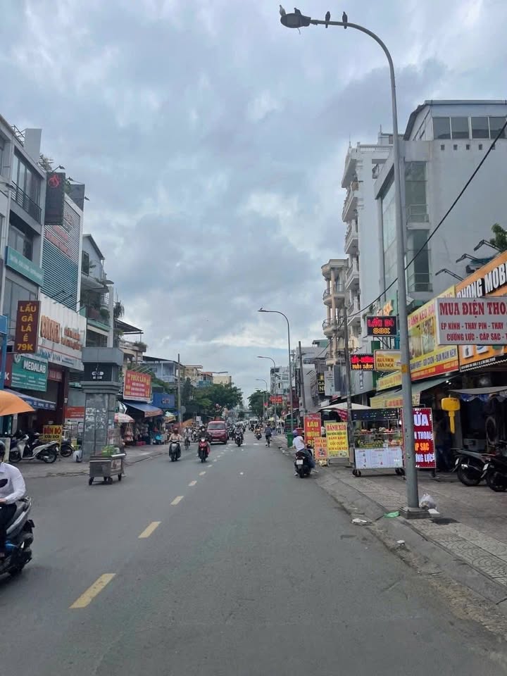 Bán gấp FrontHouse mặt tiền Hoàng Hoa Thám, Tân Bình 165m² chỉ 37 tỷ - Cơ hội đầu tư sinh lời!