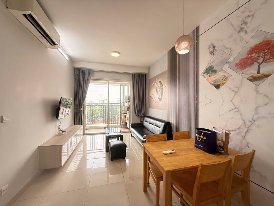 Căn hộ Golden Mansion Phú Nhuận 75m² giá 17 triệu - Nội thất cao cấp, vào ở ngay!