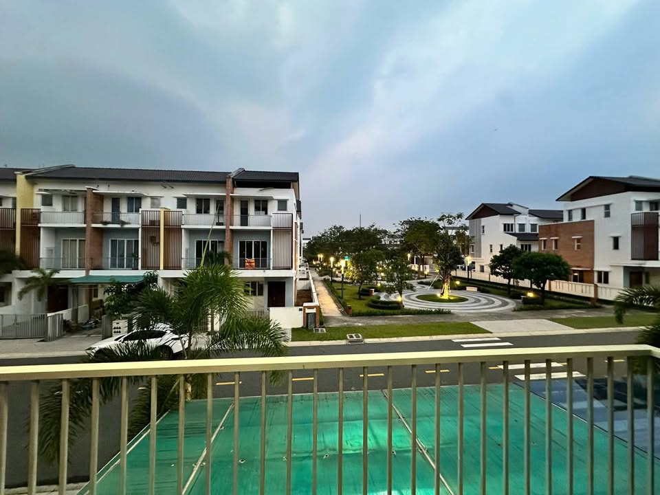 Nhà phố Suncasa 1 - Hòa Phú, Thủ Dầu Một 100m² giá 10 triệu - Nội thất sang trọng, vào ở ngay!