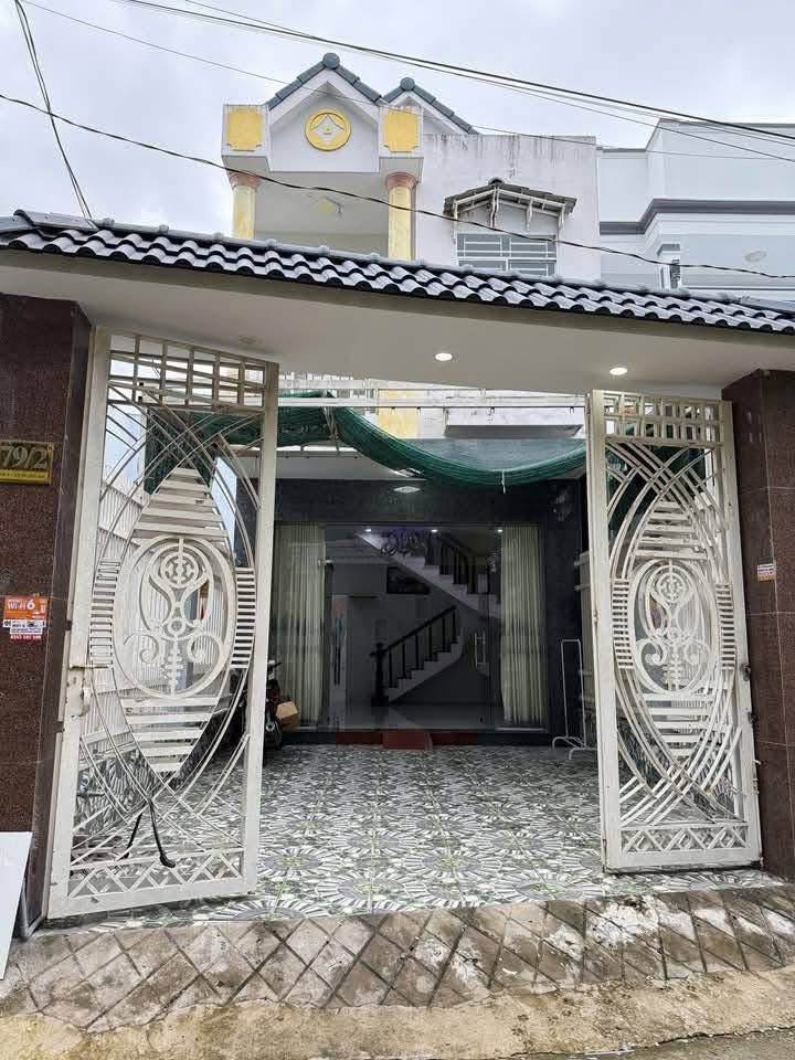 Nhà riêng Tân Kiên, Bình Chánh 150m² giá 860 triệu - Sẵn sàng vào ở ngay!