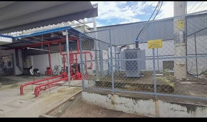 Cho thuê nhà xưởng + showroom 3100m² mặt tiền QL1A - Phù hợp cho sản xuất và trưng bày!