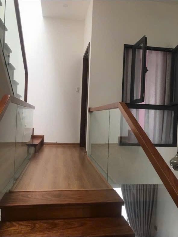 Nhà 3 tầng đường Hòa Phú 10, Liên Chiểu, Đà Nẵng 85m² giá 6.25 tỷ - Thiết kế sang trọng, đầy đủ tiện ích!