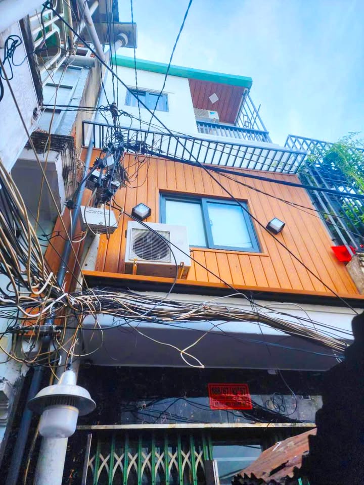 Nhà đẹp 3 tầng Tân Bình 16m² giá 3.1 tỷ - Sẵn sàng vào ở ngay!