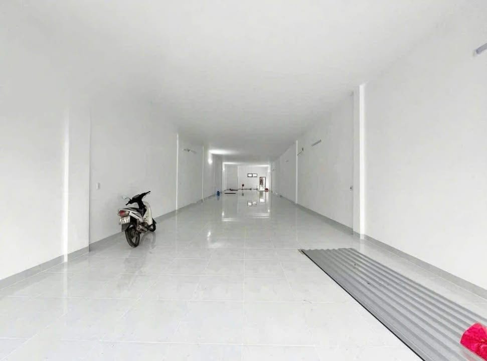 Cho thuê mặt bằng đẹp 240m² mặt tiền đường Phạm Văn Thuận - Lý tưởng cho kinh doanh!