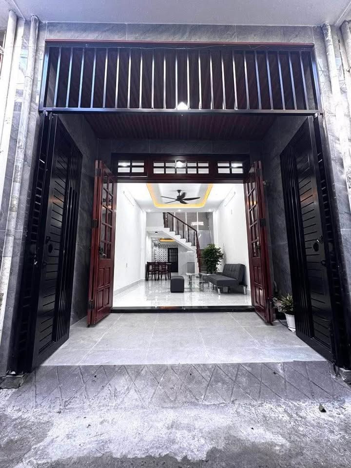 Nhà 2 tầng K246 Nguyễn Phước Nguyên, Đà Nẵng 43m² giá 3.35 tỷ - Chính chủ bán gấp!