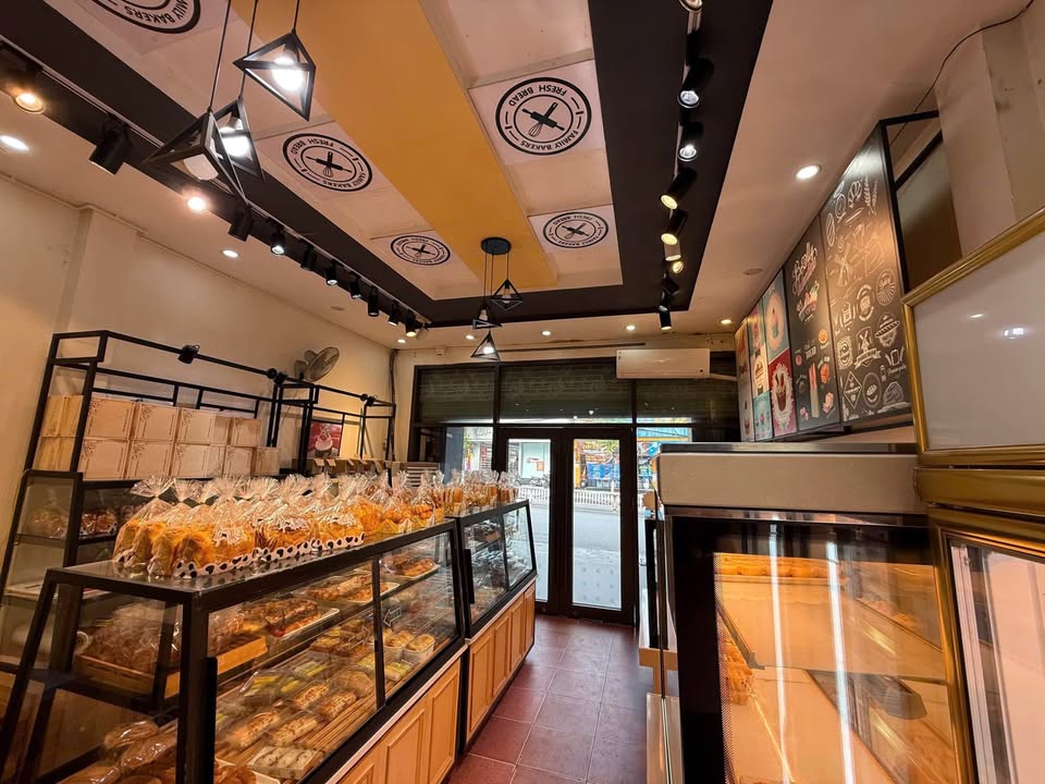 Bán đất tặng nhà 4 tầng tại đường Hoàng Liên, Cốc Lếu, 123m² giá 10 tỷ - Vị trí đắc địa cho kinh doanh!