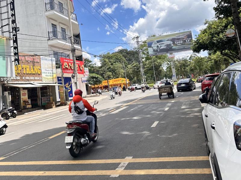 Nhà 2 tầng mặt tiền đường Phan Bội Châu, Buôn Ma Thuột - Đầu tư sinh lời 30 triệu/tháng!